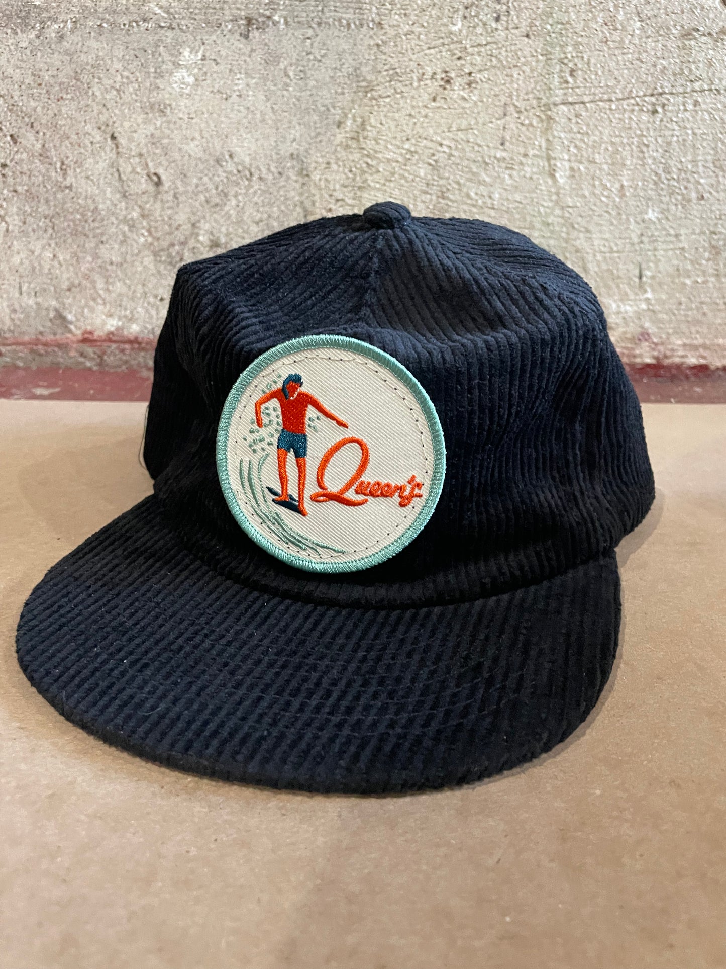 Queens Corduroy hat / Black